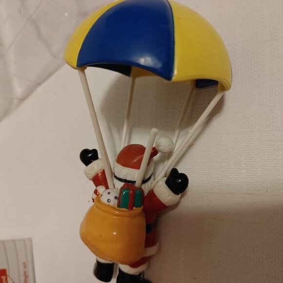 Vintage 1989 Ornamotion Parachuting Santa with Motor Box - Picture 6 of 7